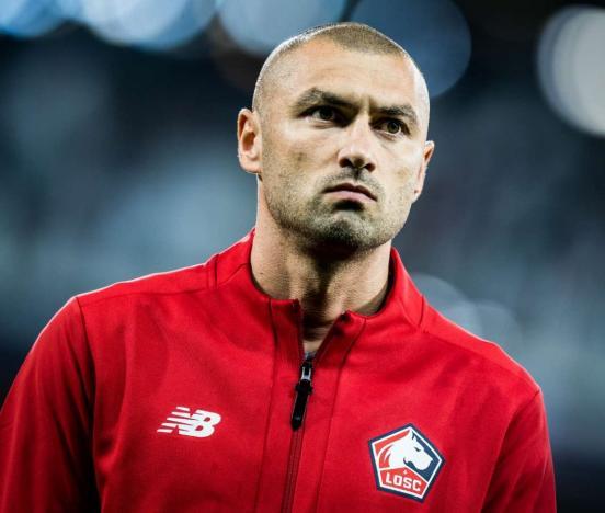 今夜里尔备战法国杯，主帅复盘细节曝光，话题不断，临场指挥获称赞的简单介绍