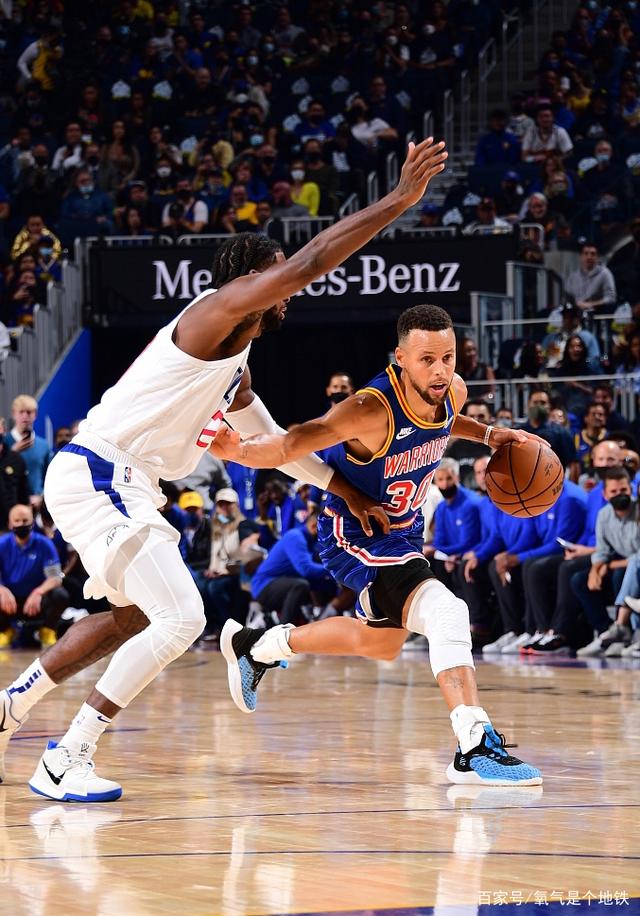 包含里程碑夜菲尼克斯太阳状态回暖，亚冠集结日刷纪录，赛场秩序良好，团队化学反应显著的词条