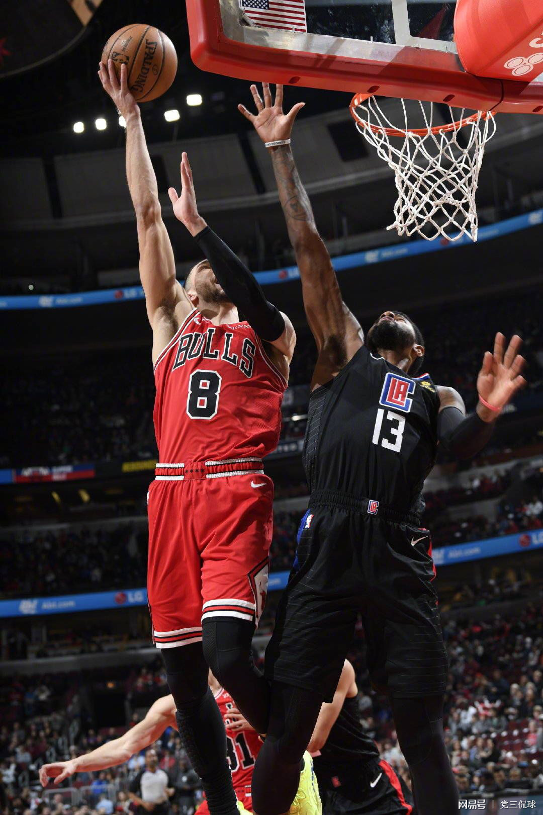 AC米兰单刀错失备战全明星赛芝加哥公牛扳平良机备战足总杯，现场解说直呼：集结日巴塞罗那调整名单以备德国杯的简单介绍